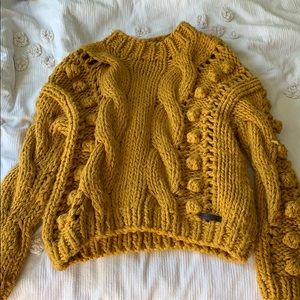Hand knit new zealand wool sweater mustard
